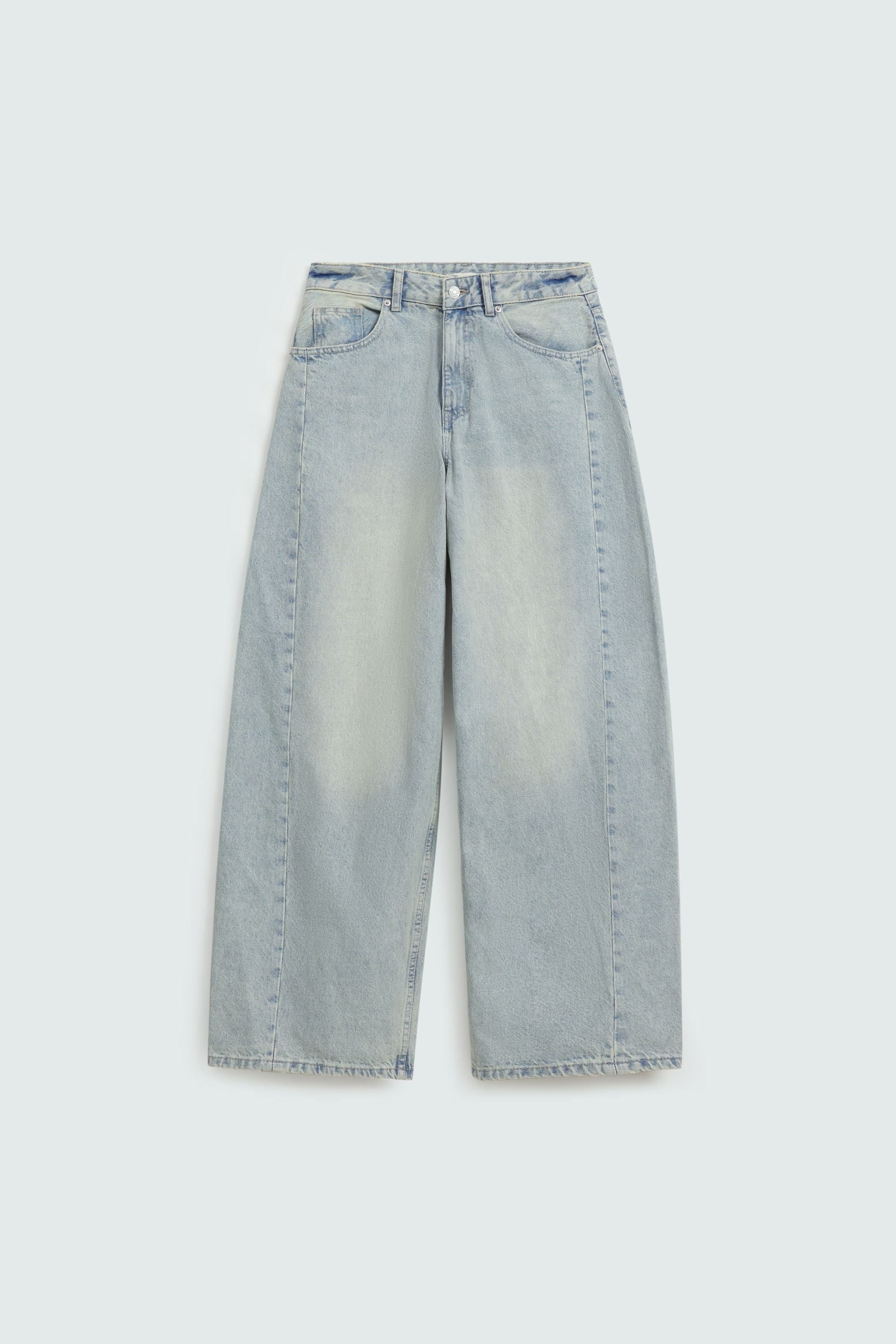 Oversized Balloon Jeans
